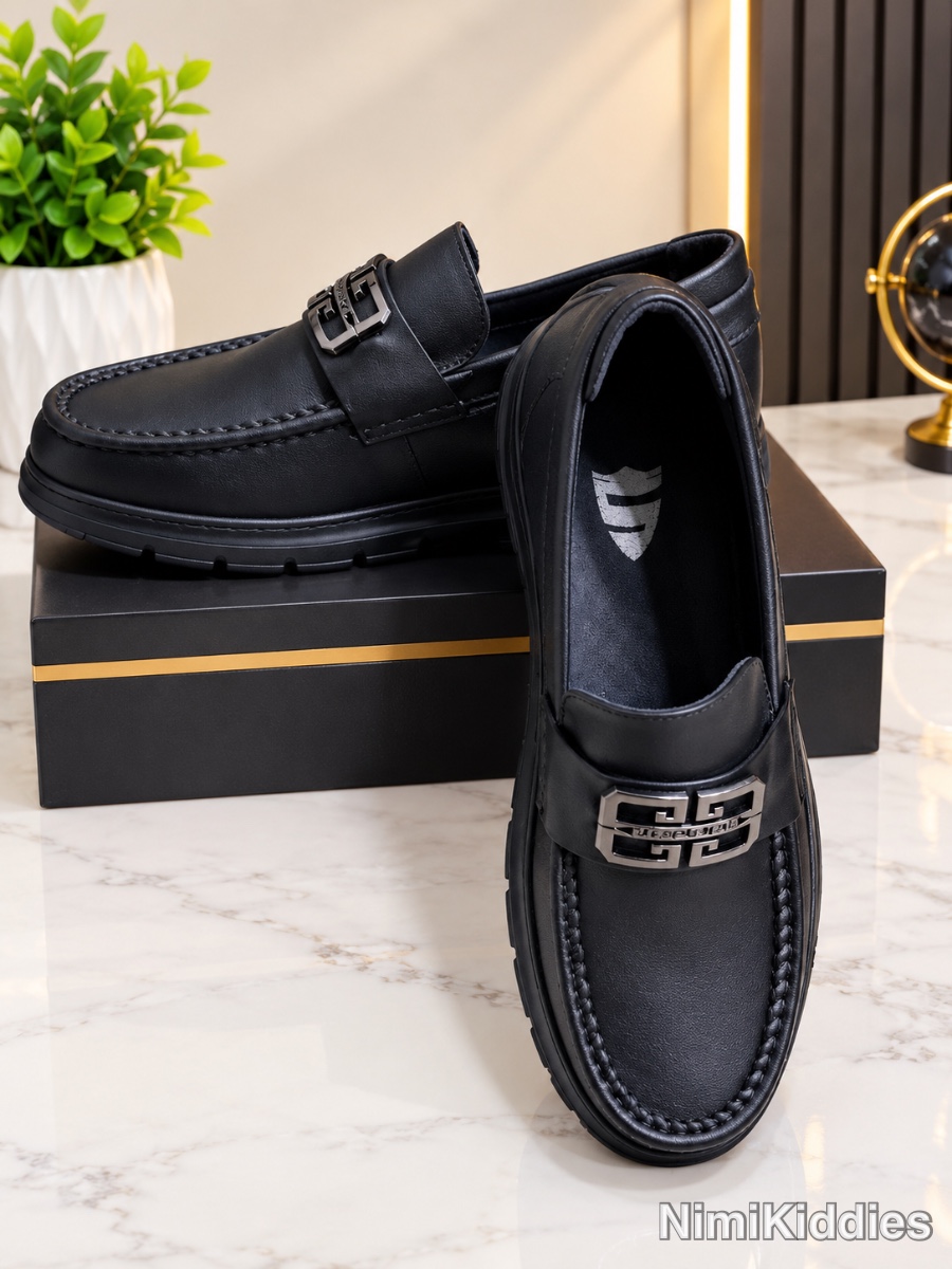 Executive Leather Gucci Dress Shoe