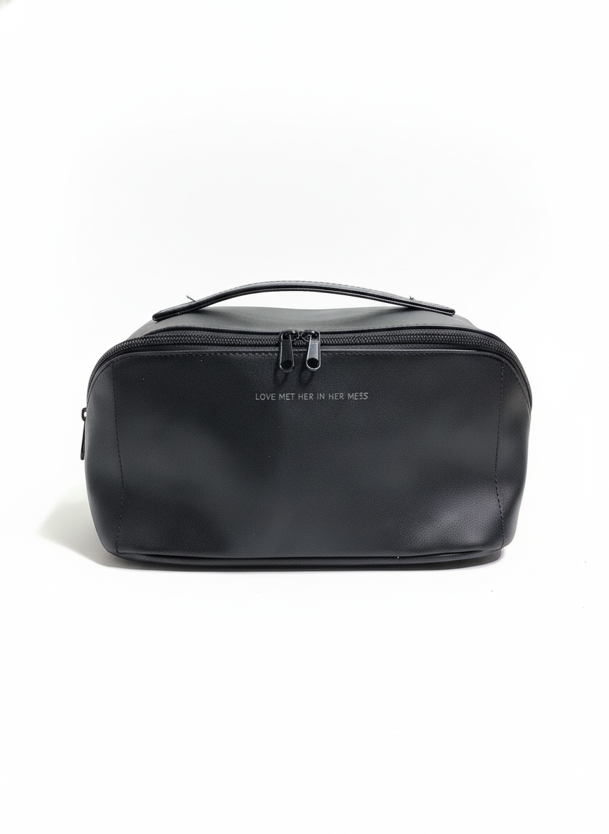 Love met her in her mess  Wash Bag