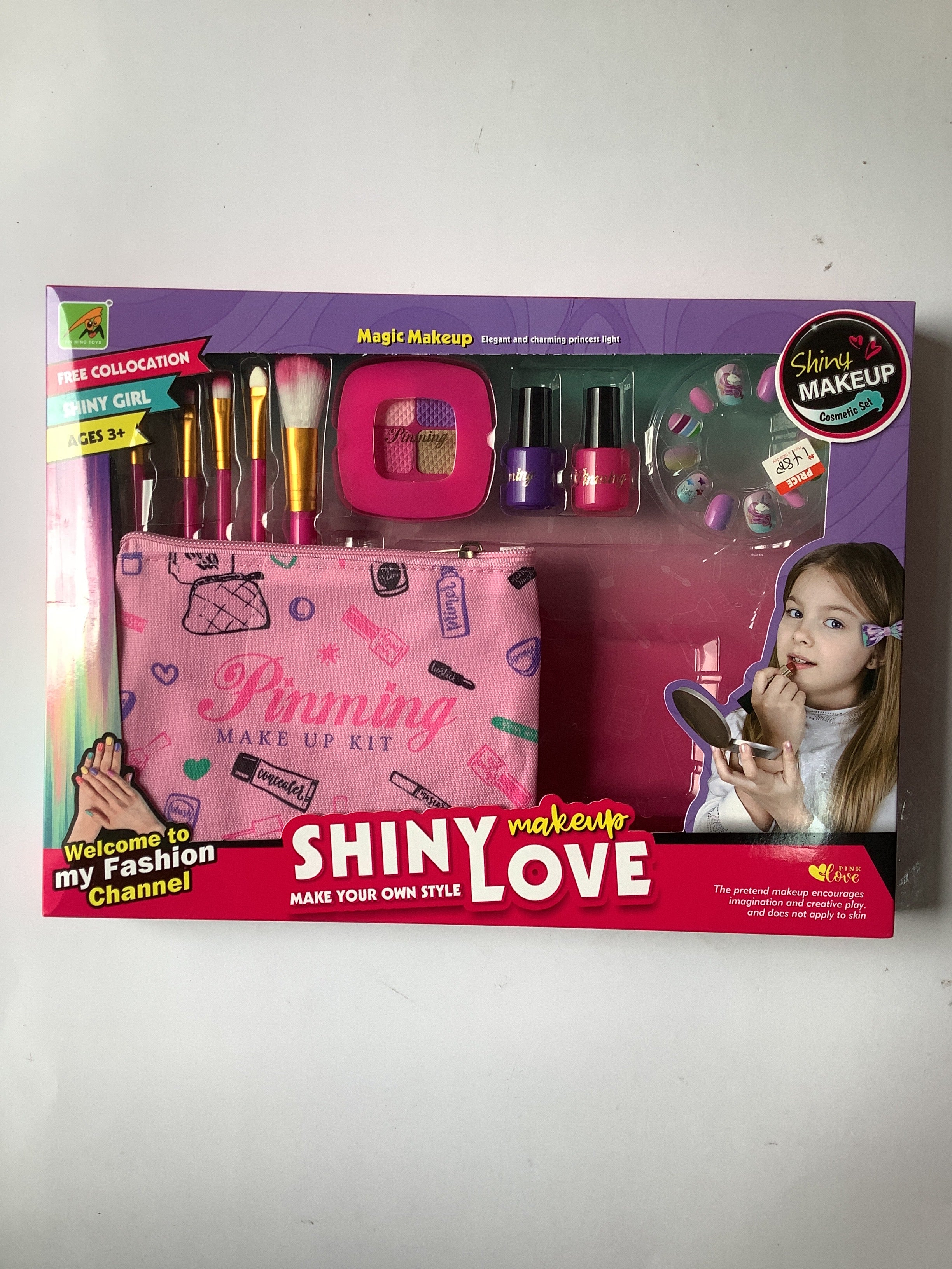 Magic Makeup (Shiny Love Make Up).