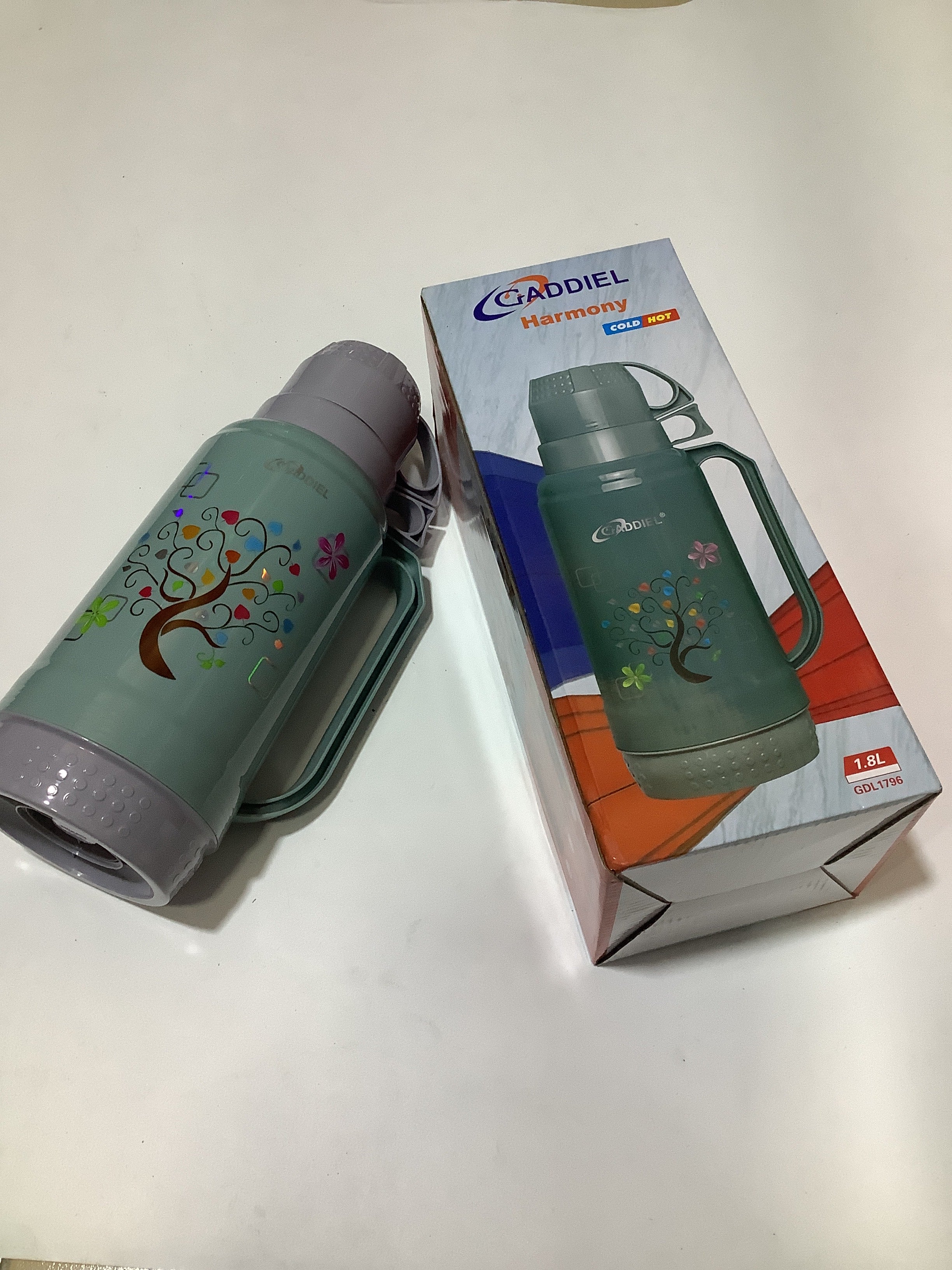 Gaddiel Vacuum Flask (1.8L).