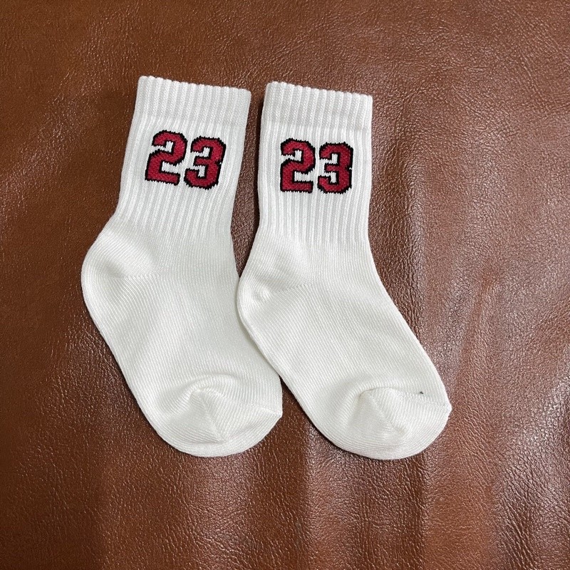 23 Kids Socks